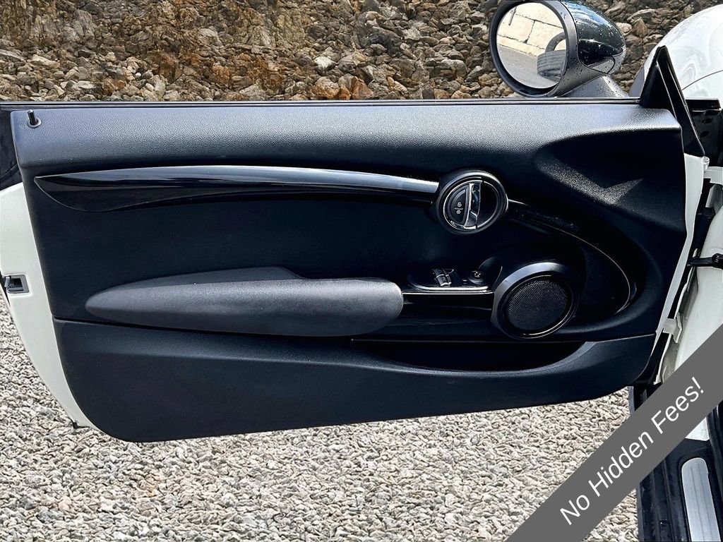 Used 2019 MINI Cooper 2-Door Hardtop w/ Signature Upholstery Package FWD image 20