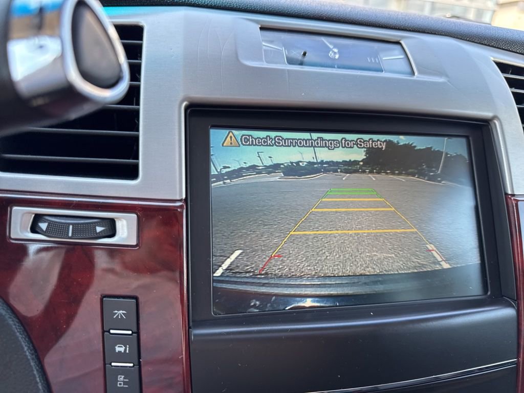 Used 2012 Cadillac Escalade ESV Luxury AWD/4WD image 3