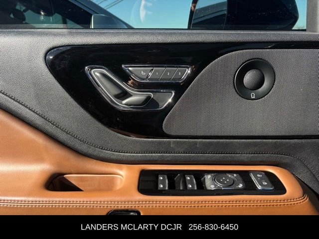 Used 2021 Lincoln Aviator Reserve w/ Equipment Group 201A image 27
