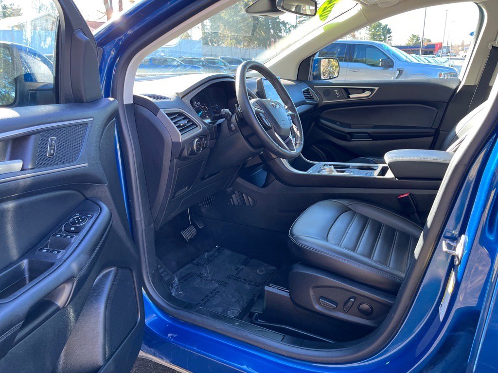 Used 2024 Ford Edge SEL w/ Class II Trailer Tow Package image 9