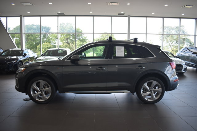 Used 2023 Audi Q5 2.0T Premium Plus w/ Premium Plus Package AWD/4WD image 4