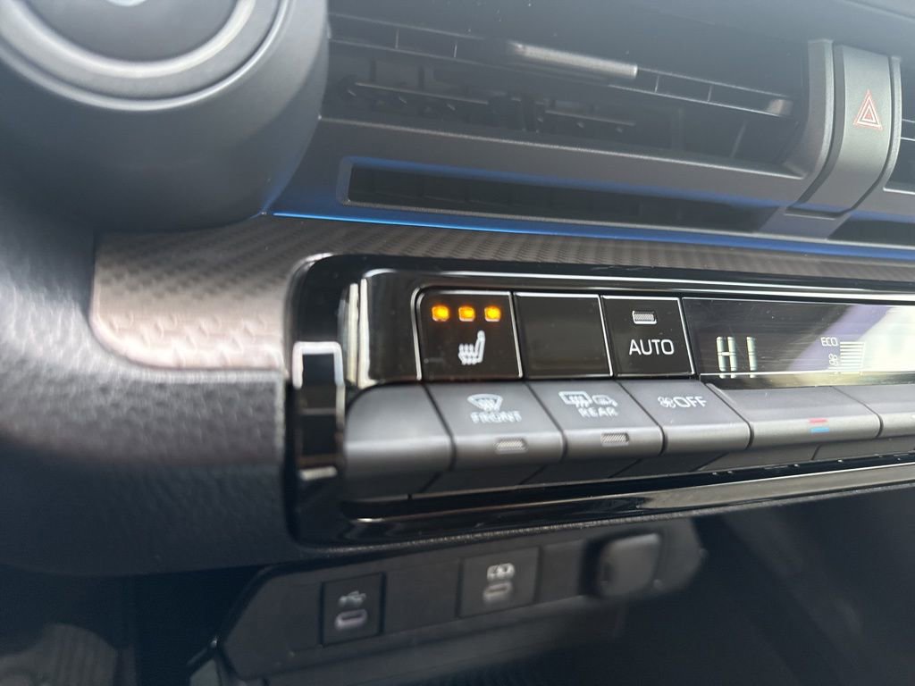 Used 2024 Toyota Prius XLE image 23