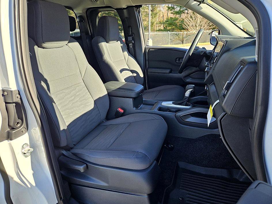 New 2026 Nissan Frontier S image 13