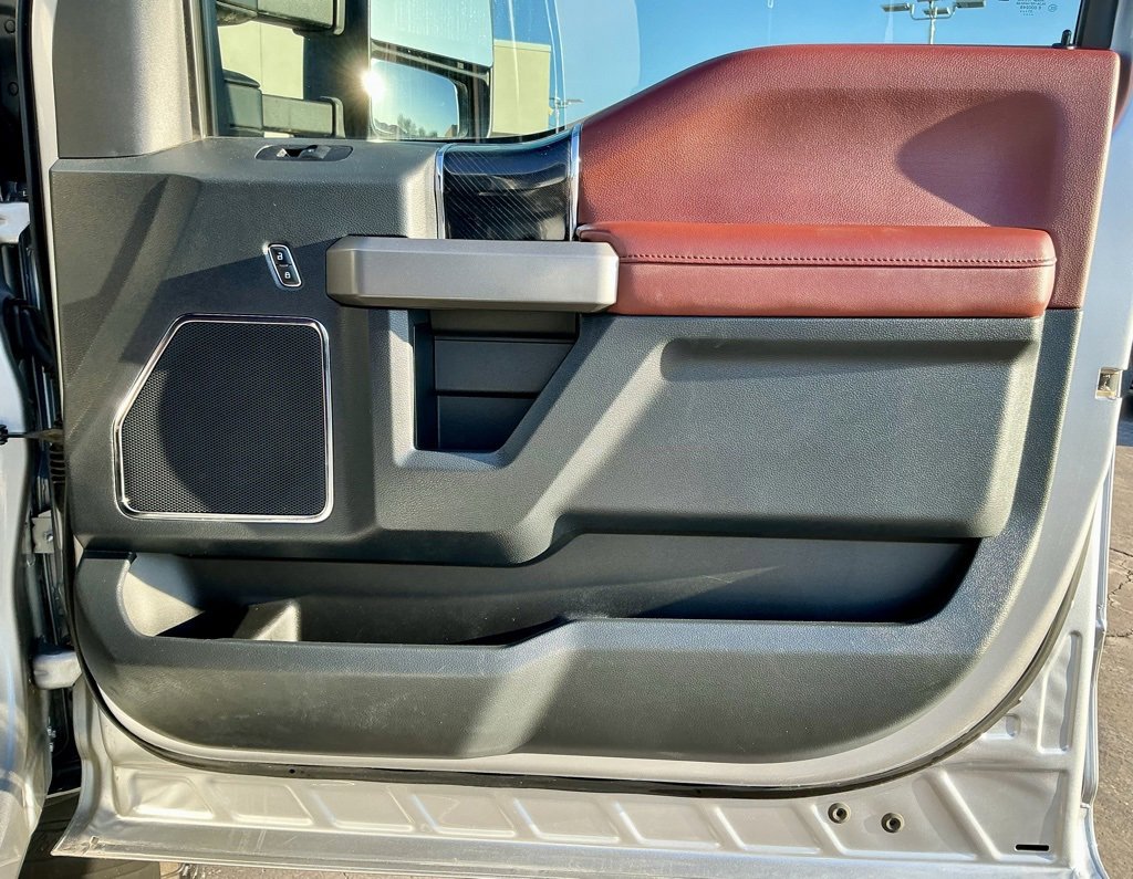 Used 2022 Ford F350 Platinum image 24