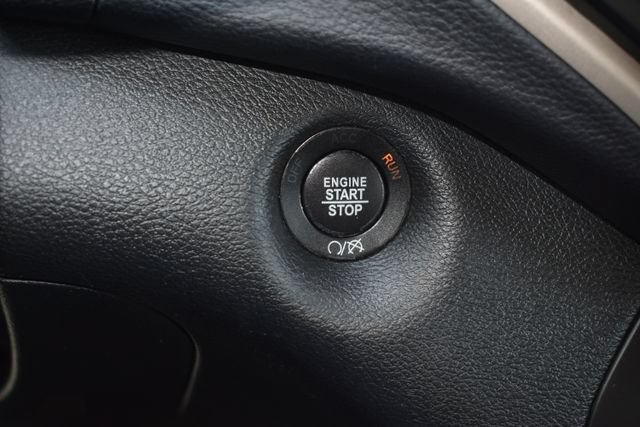 Used 2017 Jeep Cherokee Limited AWD/4WD image 25