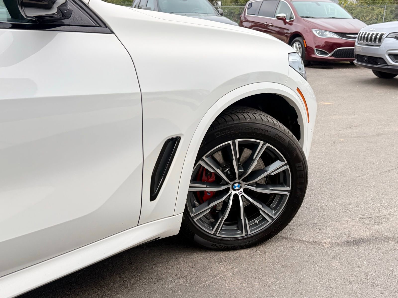 Used 2021 BMW X5 xDrive40i w/ M Sport Package image 14