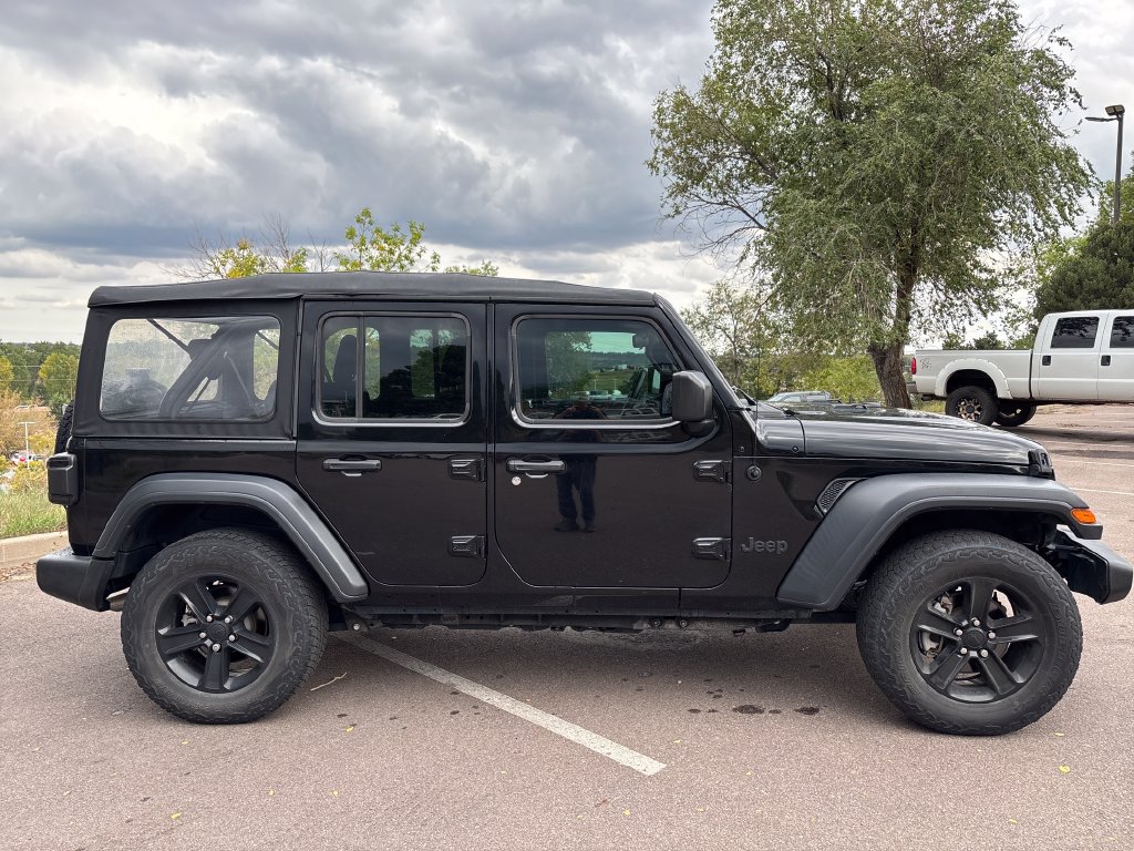 Used 2018 Jeep Wrangler Unlimited Sport AWD/4WD image 4