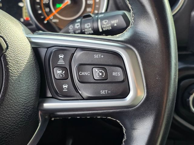 Used 2019 Jeep Wrangler Unlimited Sahara AWD/4WD image 30