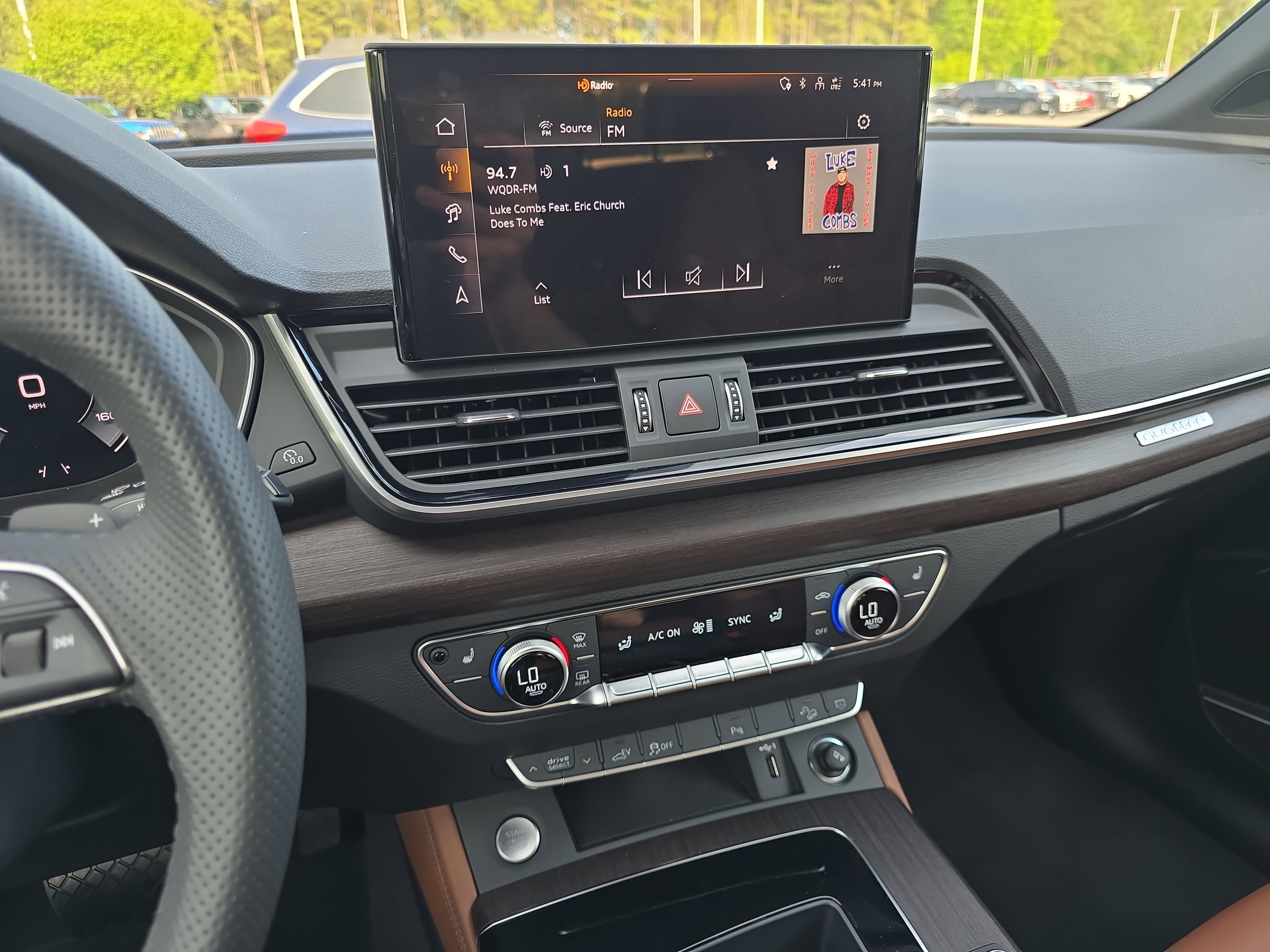 Used 2025 Audi Q5 e Premium Plus w/ Premium Plus Package image 20