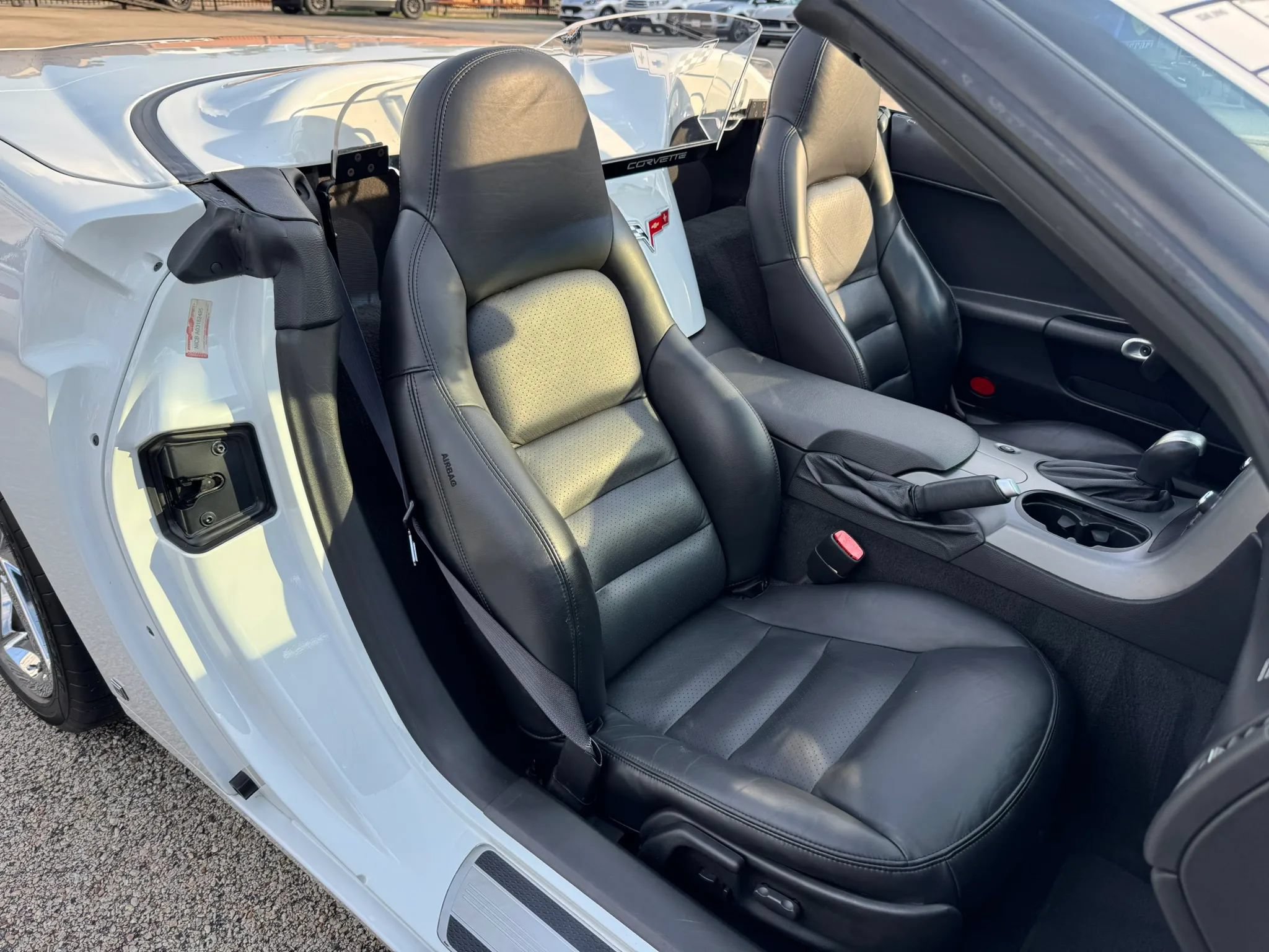 Used 2007 Chevrolet Corvette Convertible RWD image 24