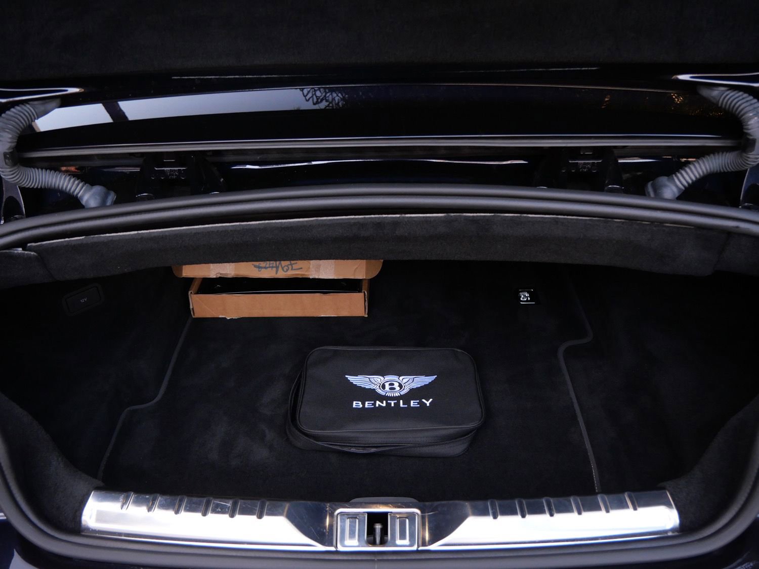 Used 2020 Bentley Continental GT image 21