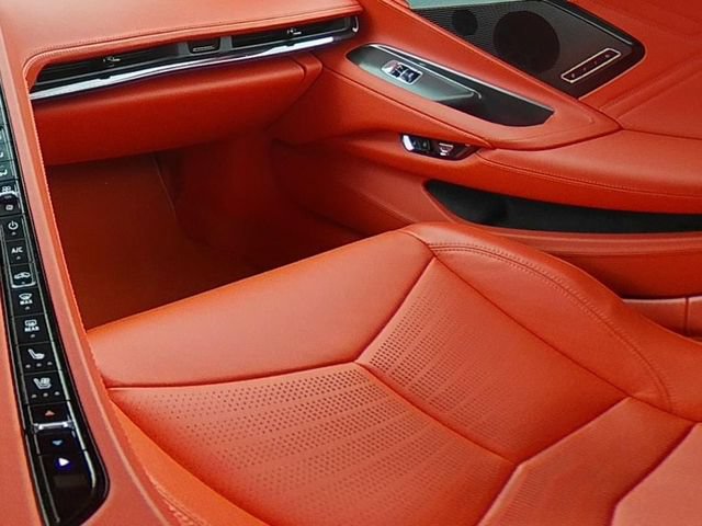 Used 2025 Chevrolet Corvette Z06 w/ Stealth Interior Trim Package RWD image 27