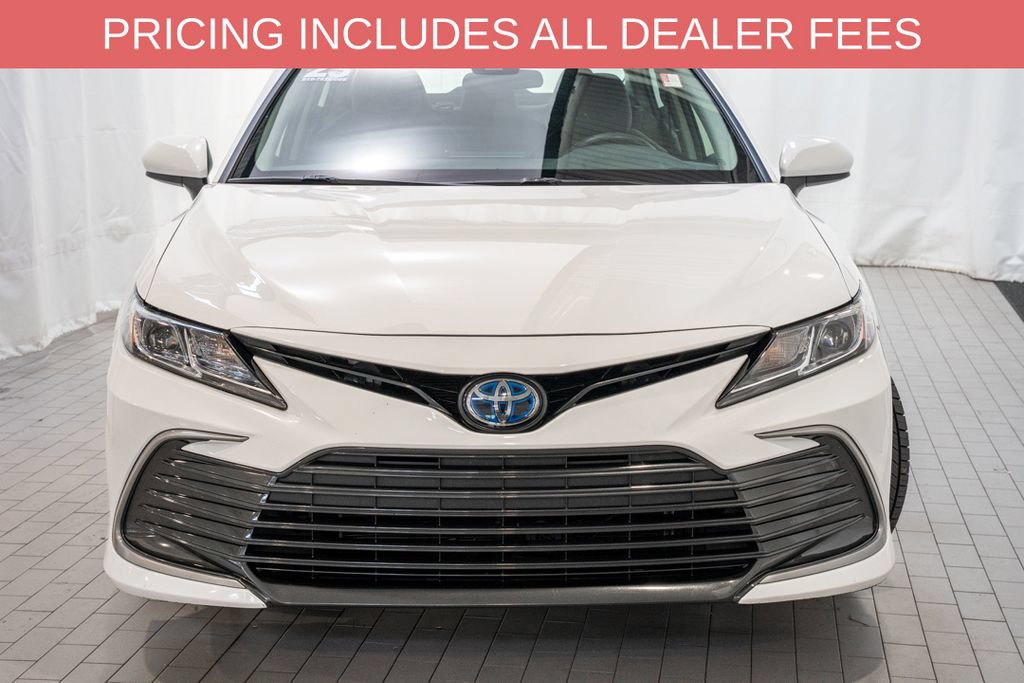 Used 2023 Toyota Camry LE FWD image 2