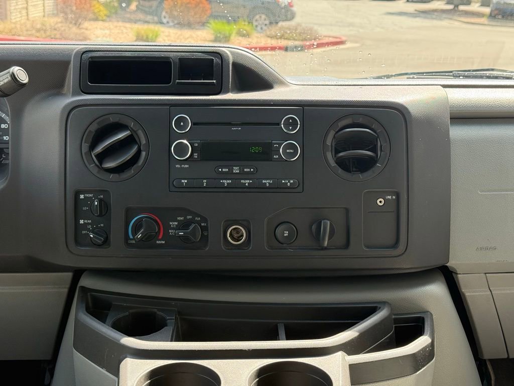 Used 2012 Ford E-350 and Econoline 350 XLT image 12