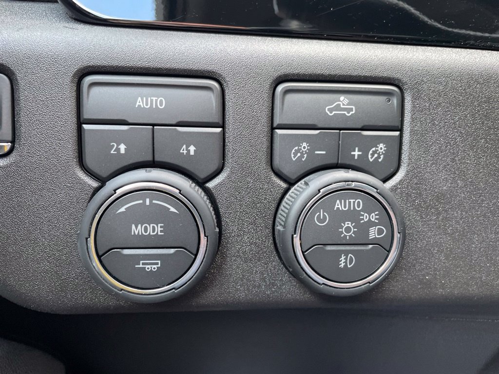 Used 2026 Chevrolet Silverado 1500 RST AWD/4WD image 16