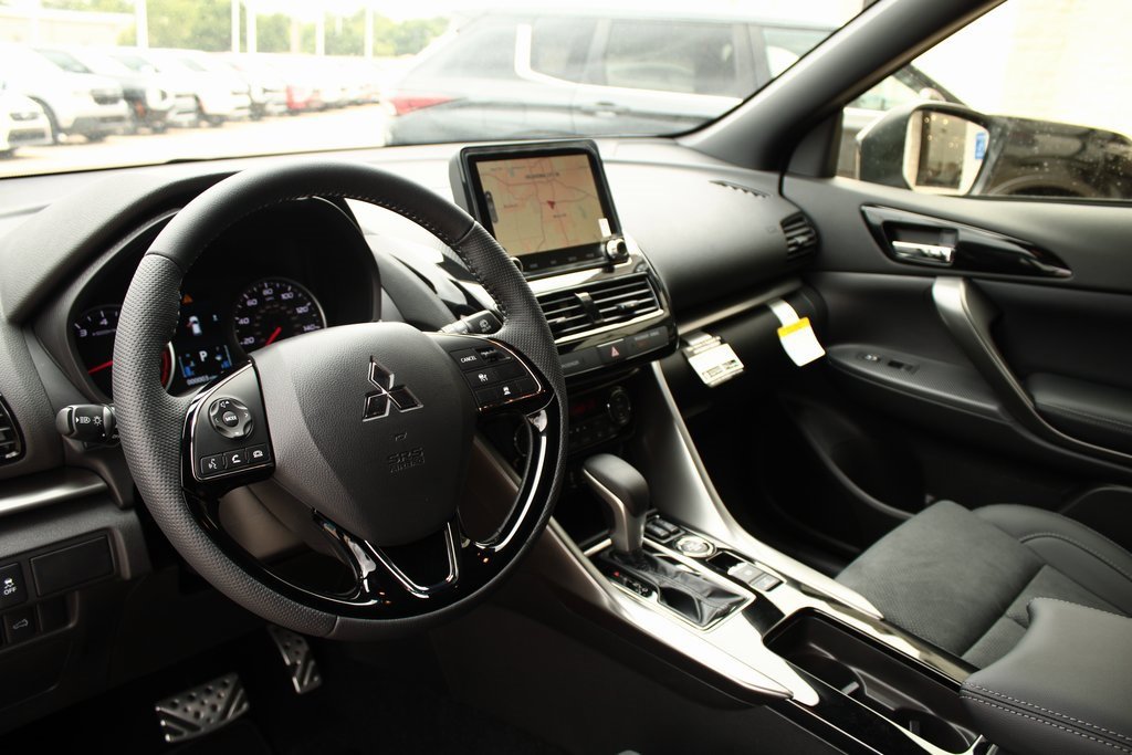 New 2025 Mitsubishi Eclipse Cross SEL image 3