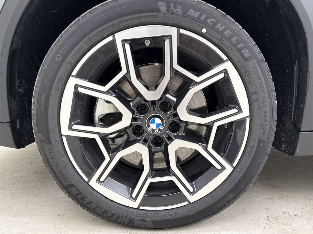 New 2026 BMW X2 xDrive28i w/ Convenience Package AWD/4WD image 11