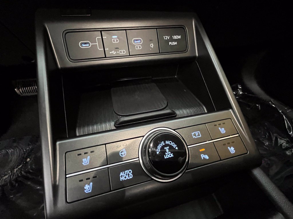 Certified 2026 Hyundai Kona Limited AWD/4WD image 35