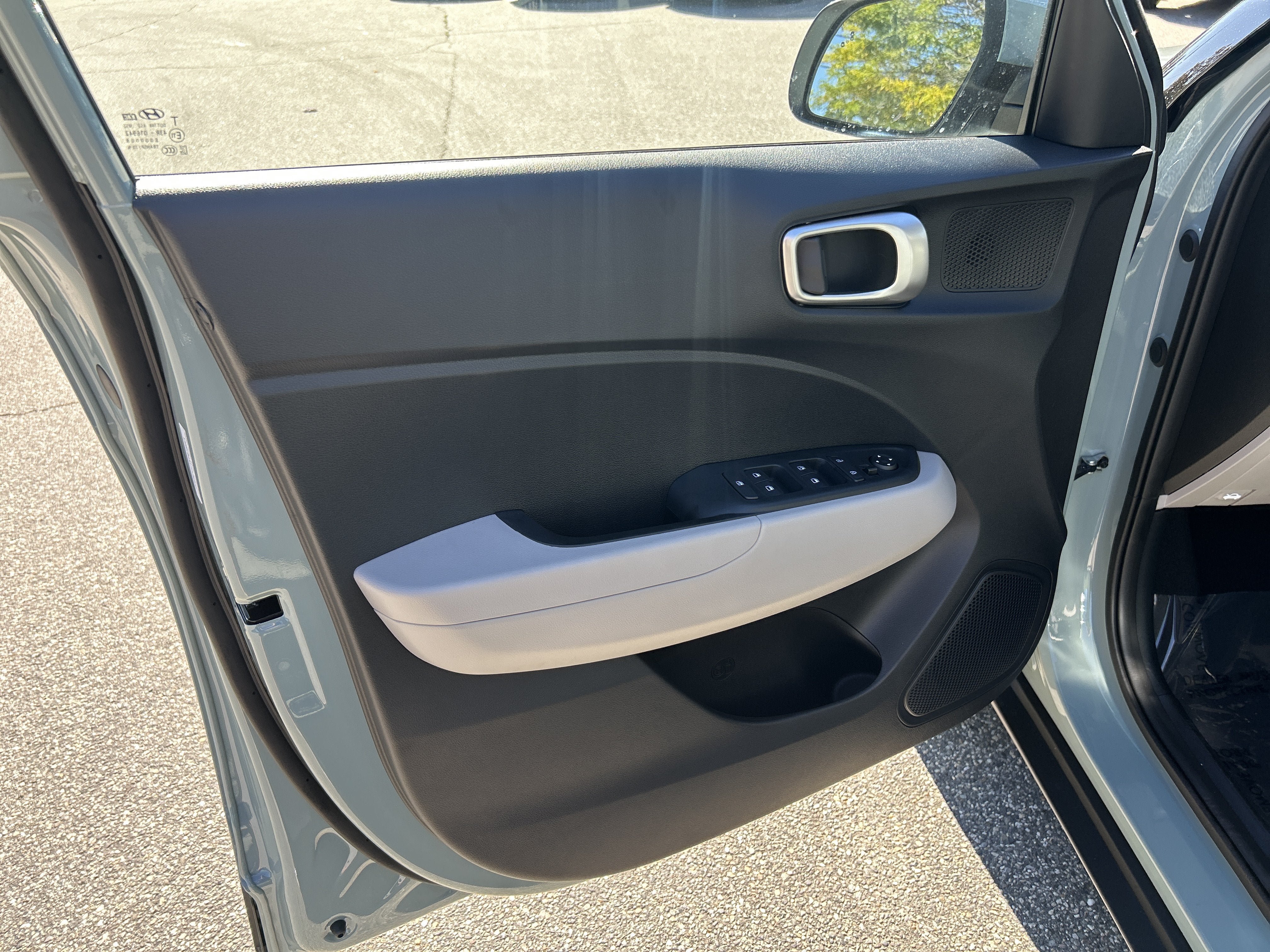 New 2026 Hyundai Venue SEL FWD image 17