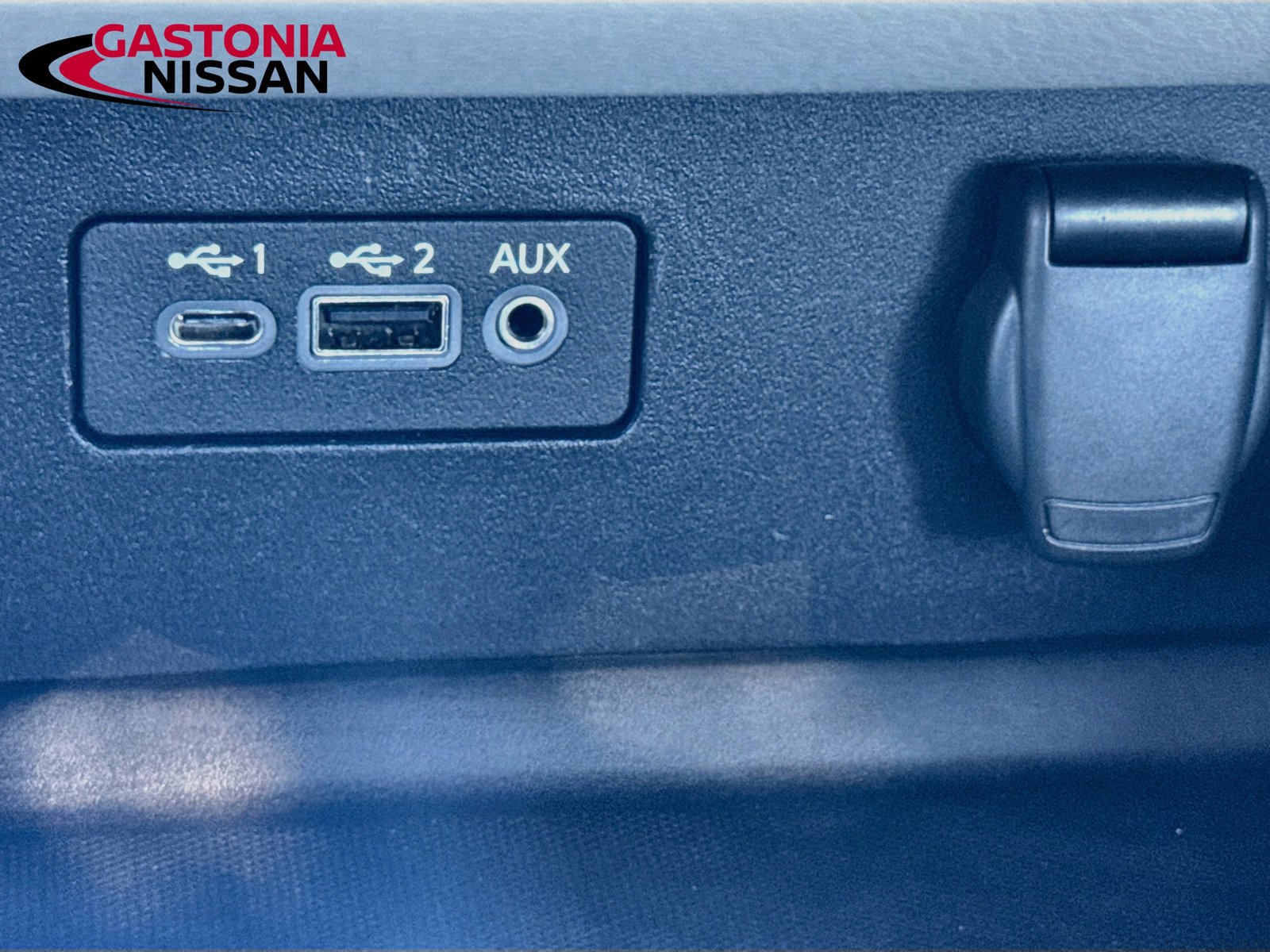 Used 2025 Nissan Altima 2.5 SV FWD image 25
