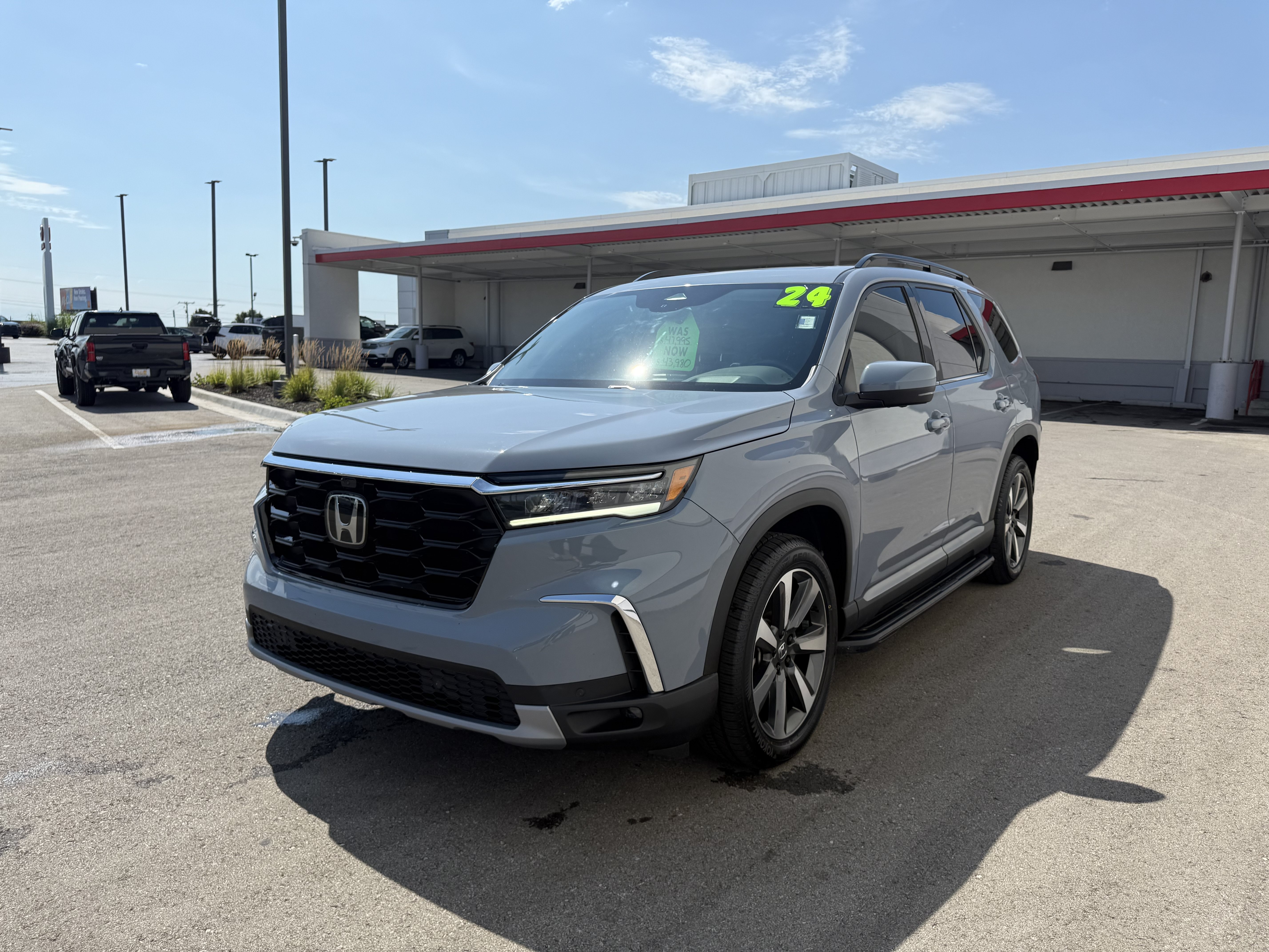 Used 2024 Honda Pilot Elite image 23