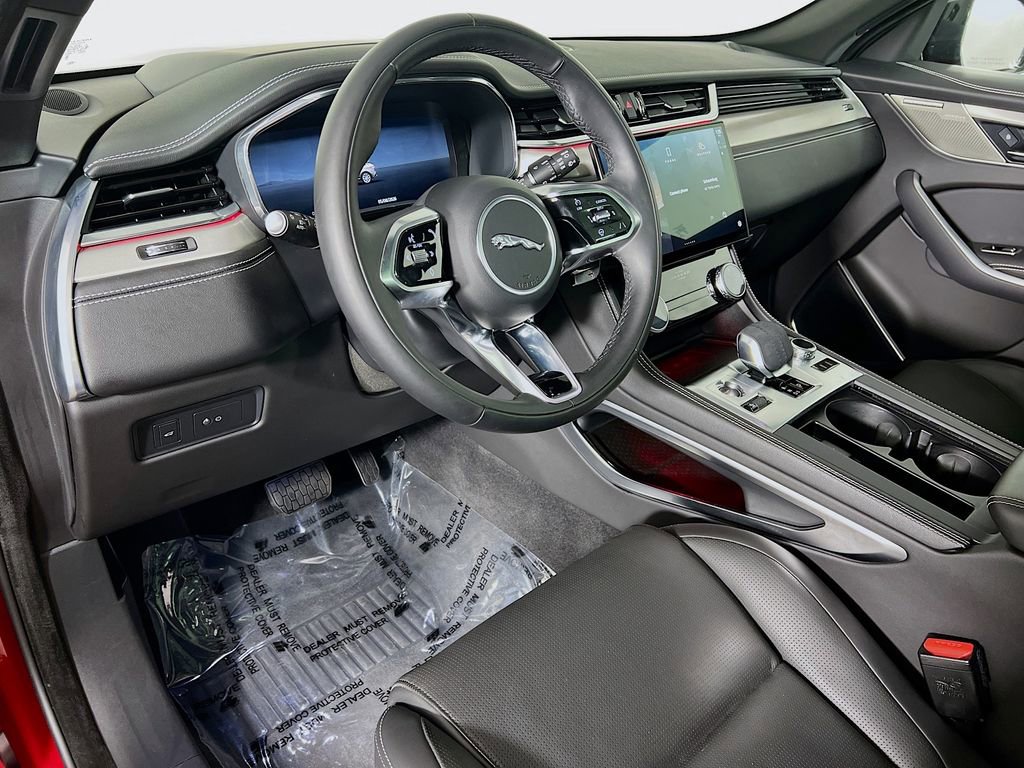 Used 2026 Jaguar F-PACE R-Dynamic S AWD/4WD image 9