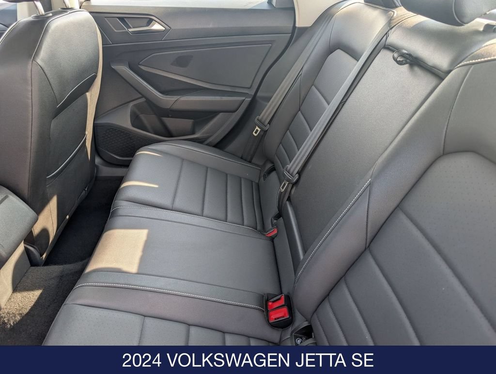 Certified 2024 Volkswagen Jetta SE FWD image 17