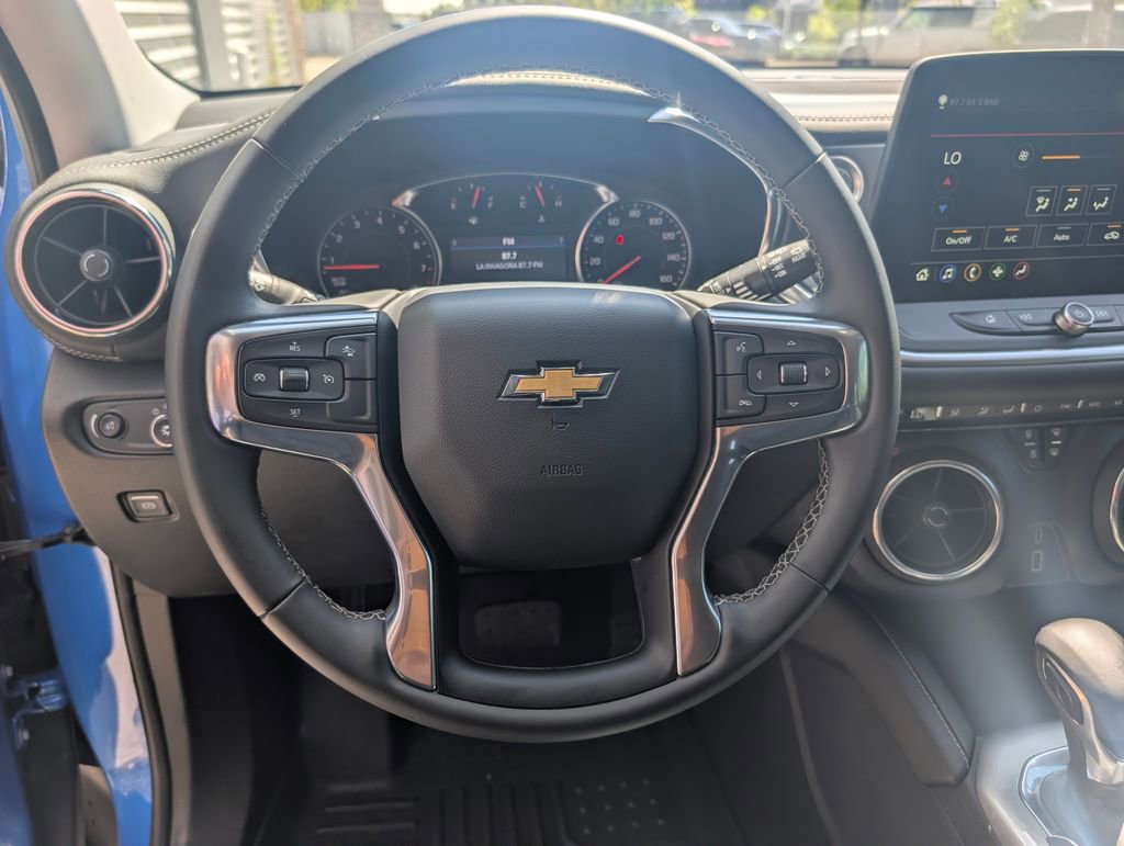 Used 2024 Chevrolet Blazer LT AWD/4WD image 24