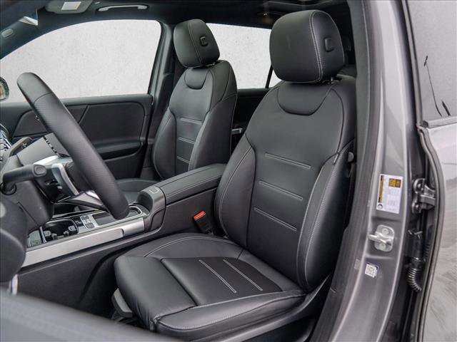 Used 2024 Mercedes-Benz EQB 350 4MATIC SUV image 18