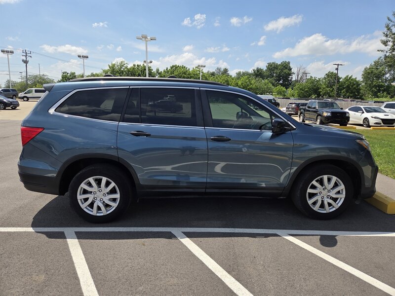 Used 2019 Honda Pilot LX image 2