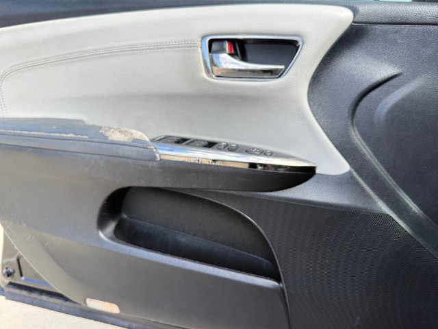 Used 2015 Toyota Avalon XLE Premium FWD image 18
