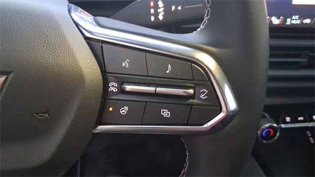 Used 2025 Chevrolet Silverado EV LT image 34