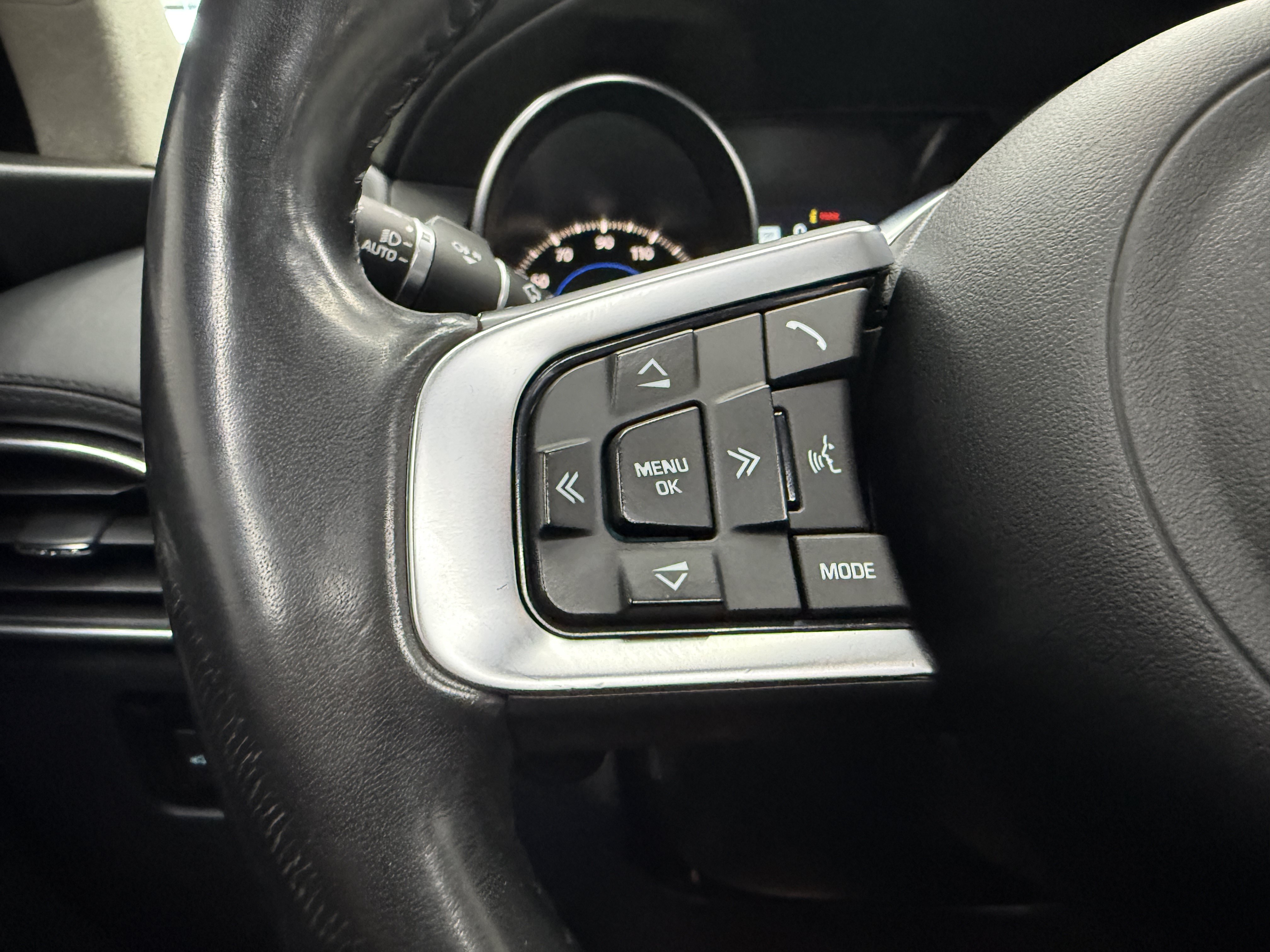 Used 2020 Jaguar F-PACE Prestige AWD/4WD image 17
