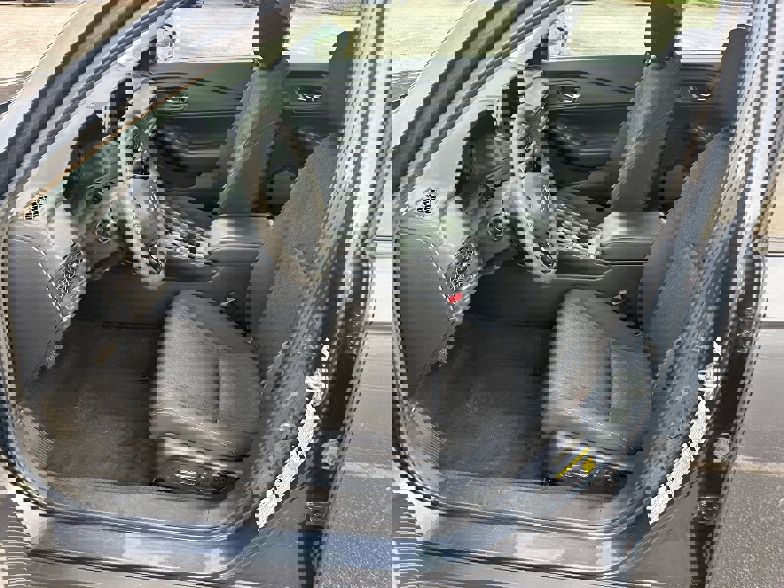 Used 2023 Honda Accord EX image 9