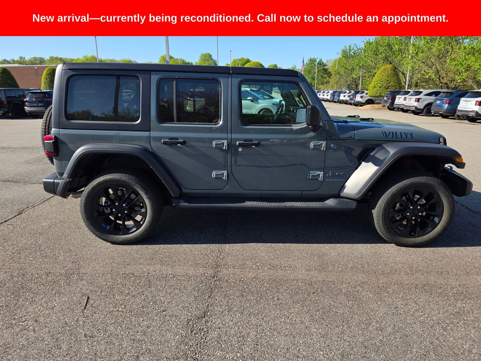 Used 2024 Jeep Wrangler Unlimited image 6