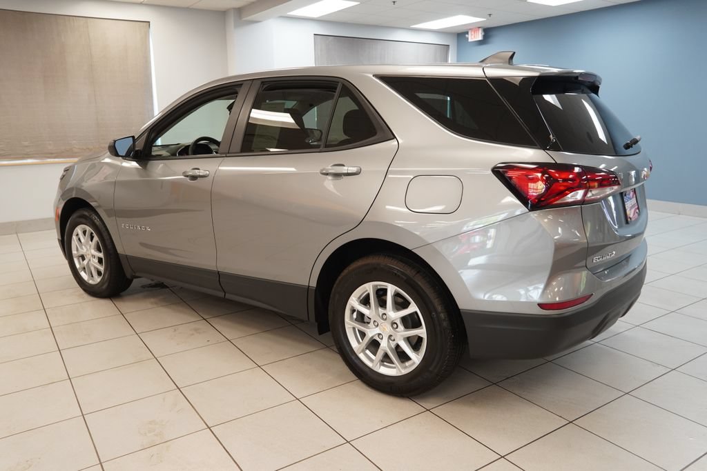 Used 2024 Chevrolet Equinox LS FWD image 7