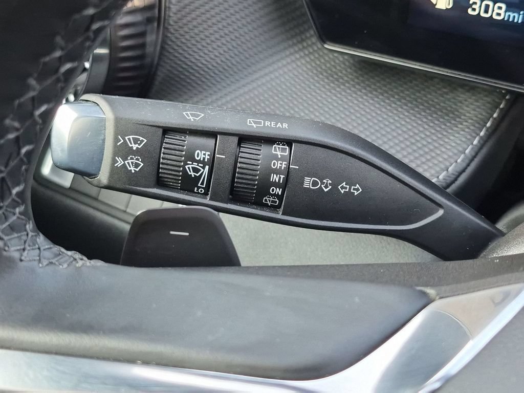 Used 2026 Chevrolet Equinox LT AWD/4WD image 20