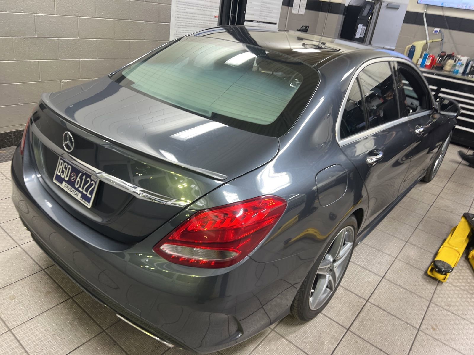 Used 2016 Mercedes-Benz C 300 4MATIC Sedan image 4