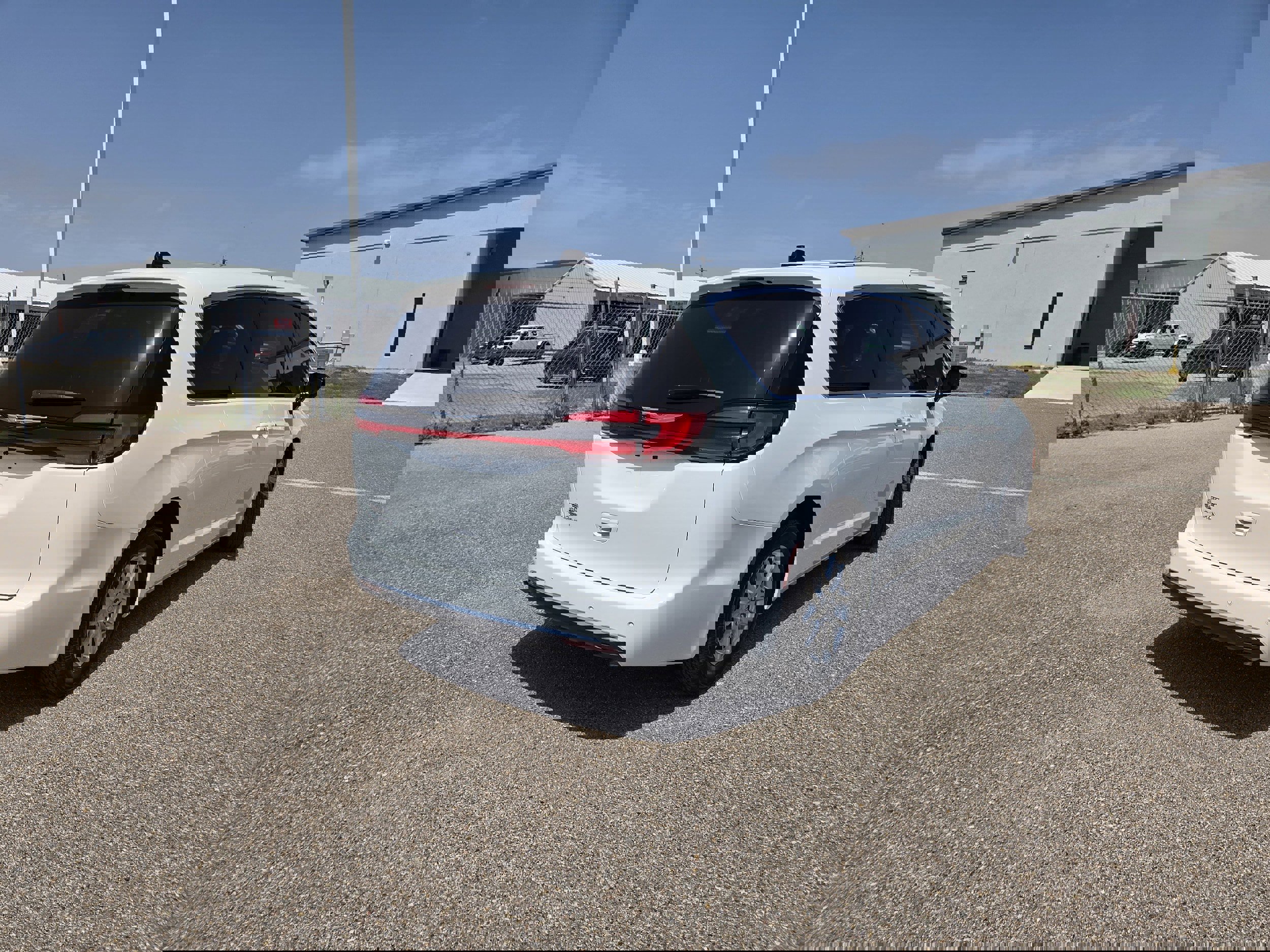 New 2026 Chrysler Pacifica Select image 7