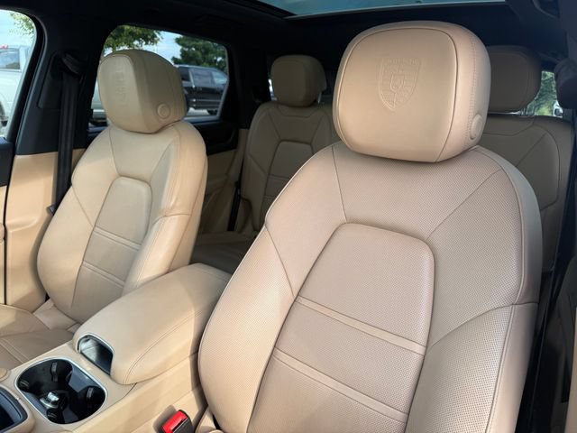 Used 2019 Porsche Cayenne AWD/4WD image 14