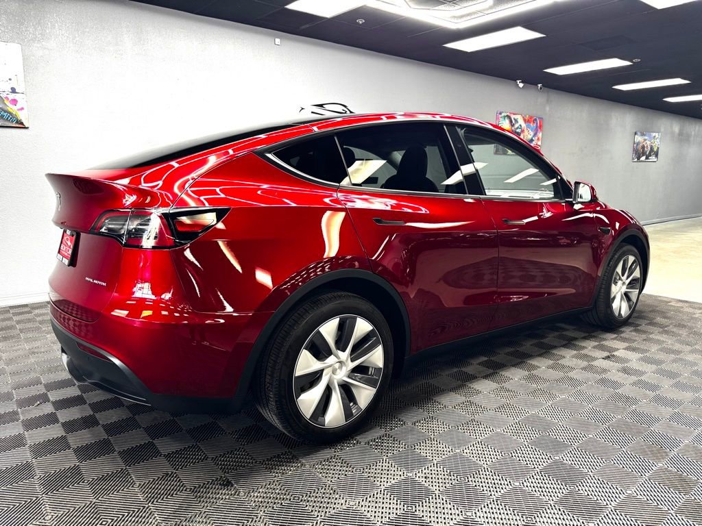 Used 2024 Tesla Model Y Long Range image 15