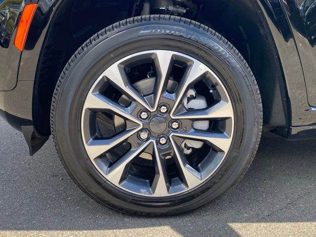 New 2025 Jeep Grand Cherokee Overland w/ Adv Protech Group III image 17