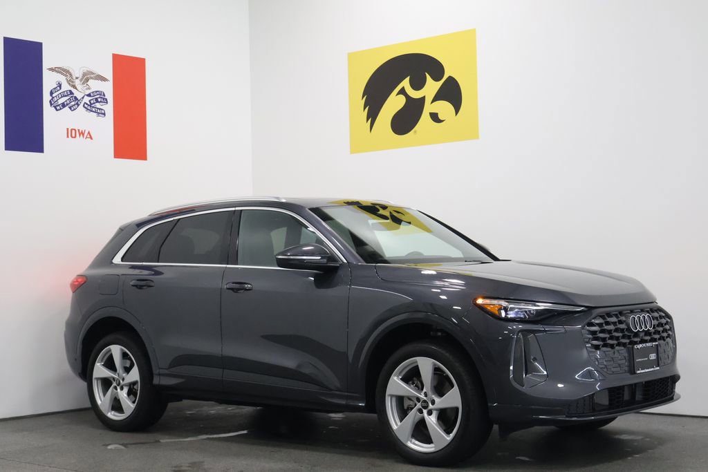 Used 2025 Audi Q5 Premium Plus w/ Premium Plus image 1