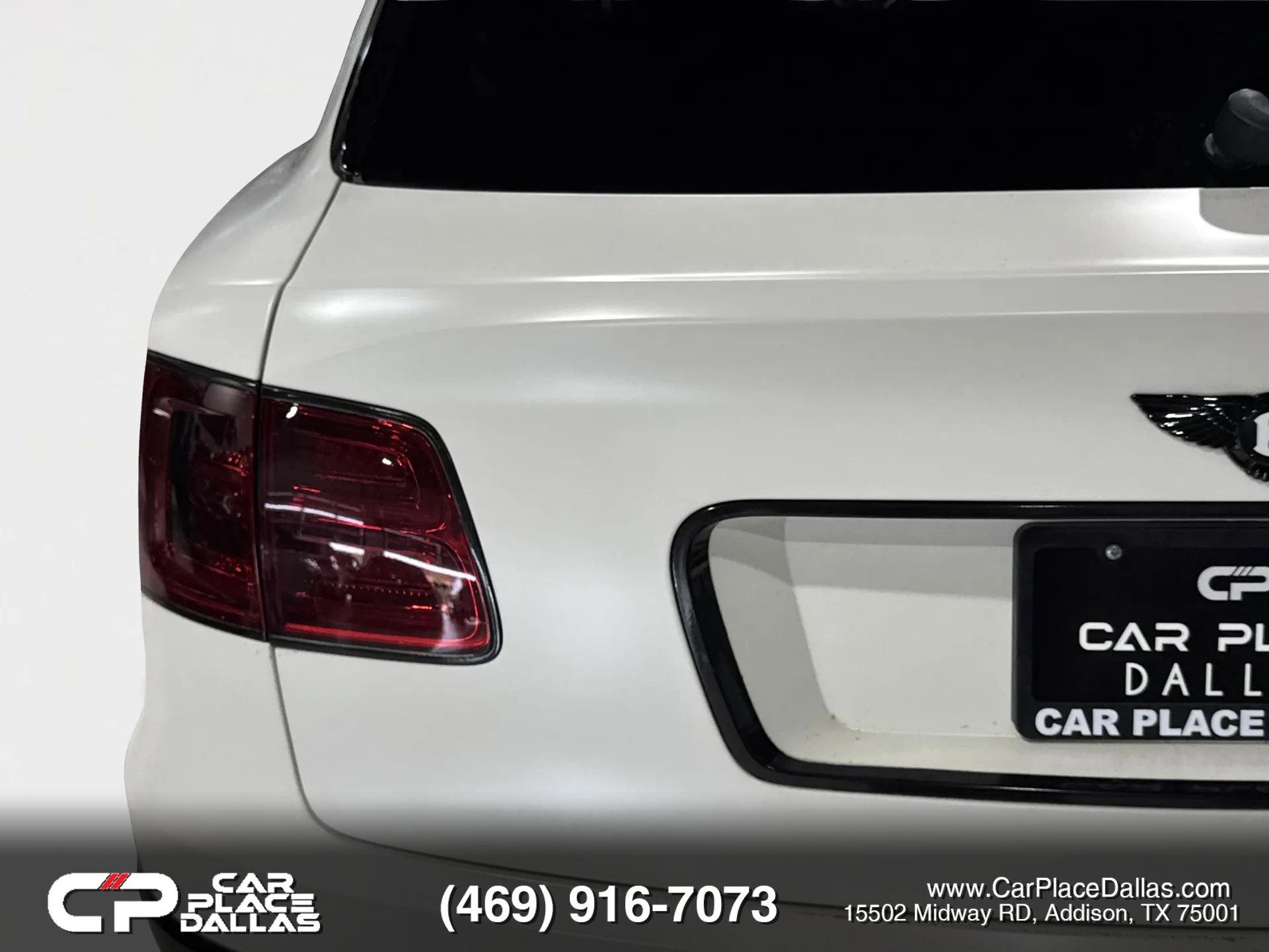 Used 2017 Bentley Bentayga AWD/4WD image 21