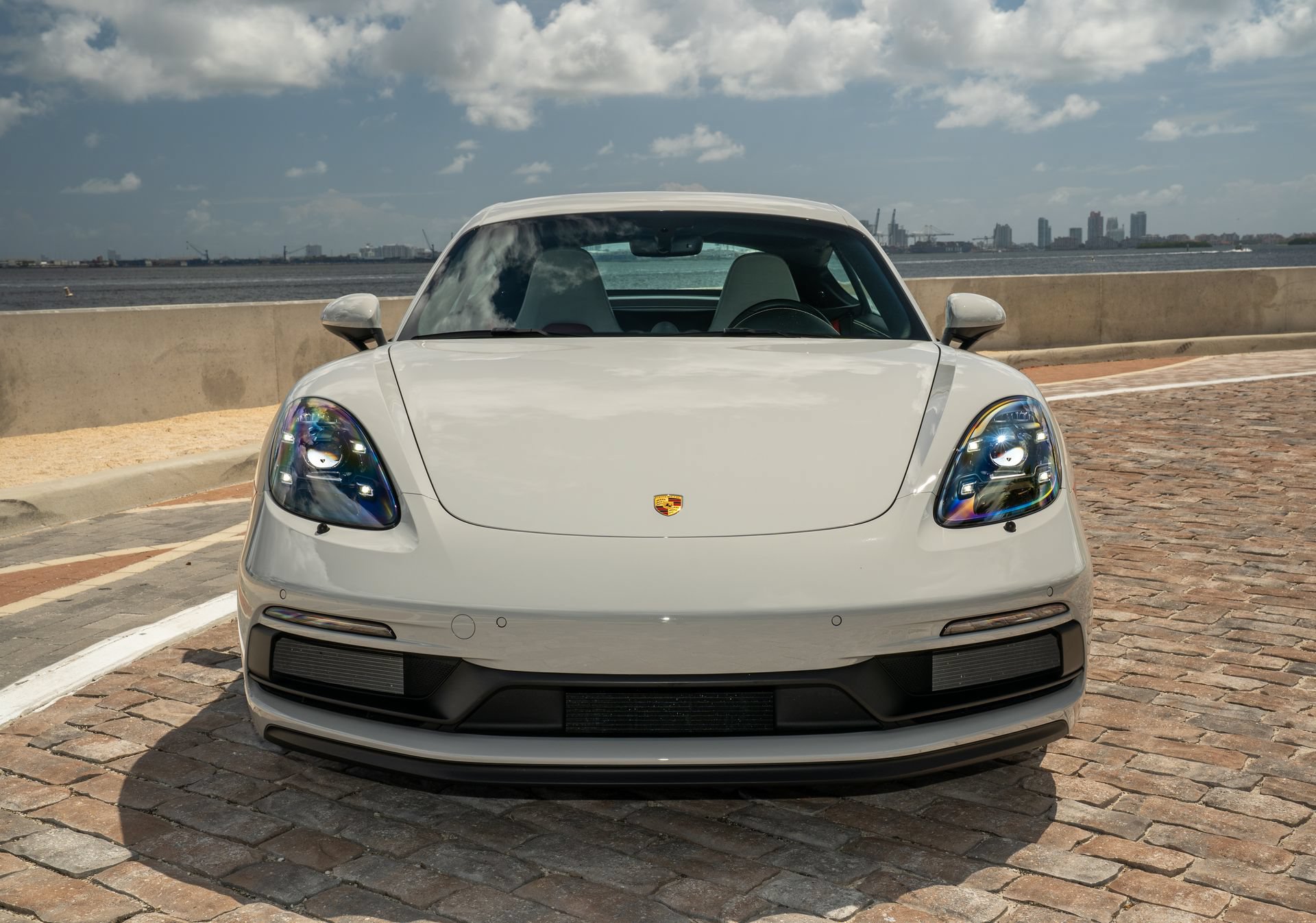 Used 2025 Porsche 718 Cayman GTS RWD image 2