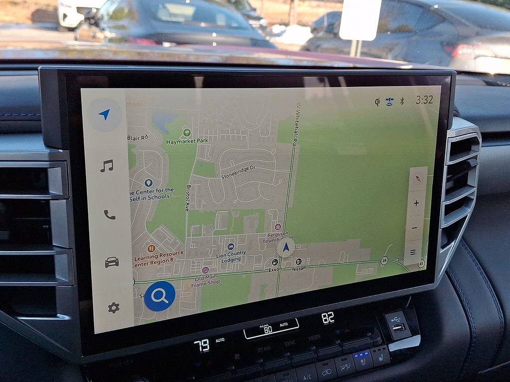 Used 2025 Toyota Sequoia Platinum image 3