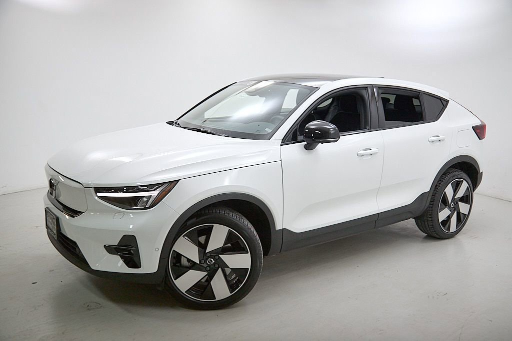Certified 2023 Volvo C40 P8 Recharge Ultimate image 3