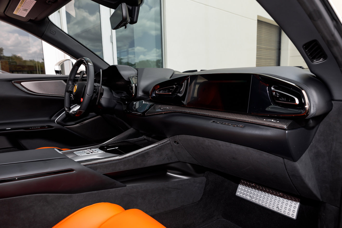 Used 2025 Ferrari Purosangue AWD/4WD image 31