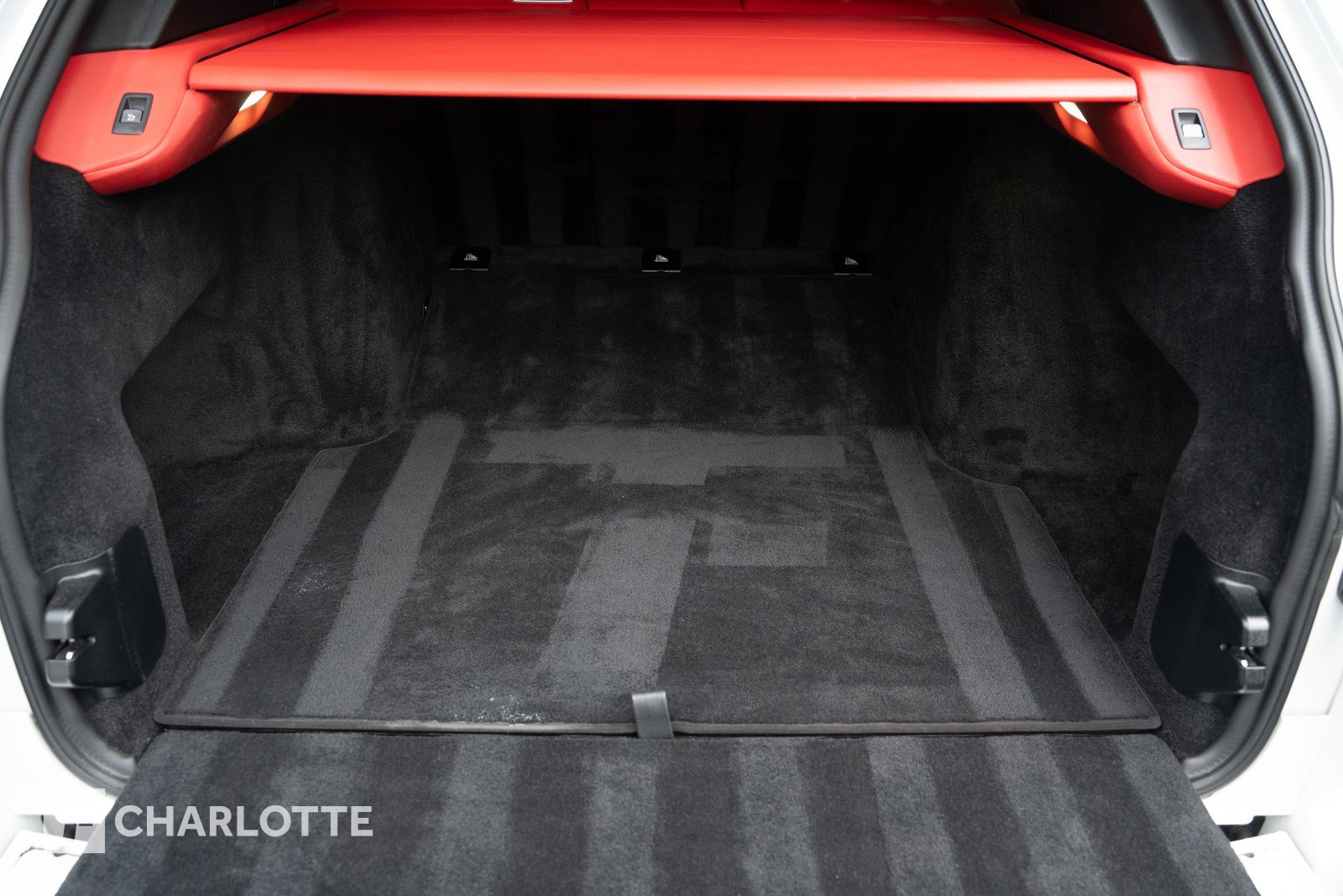 Used 2022 Rolls-Royce Cullinan image 38