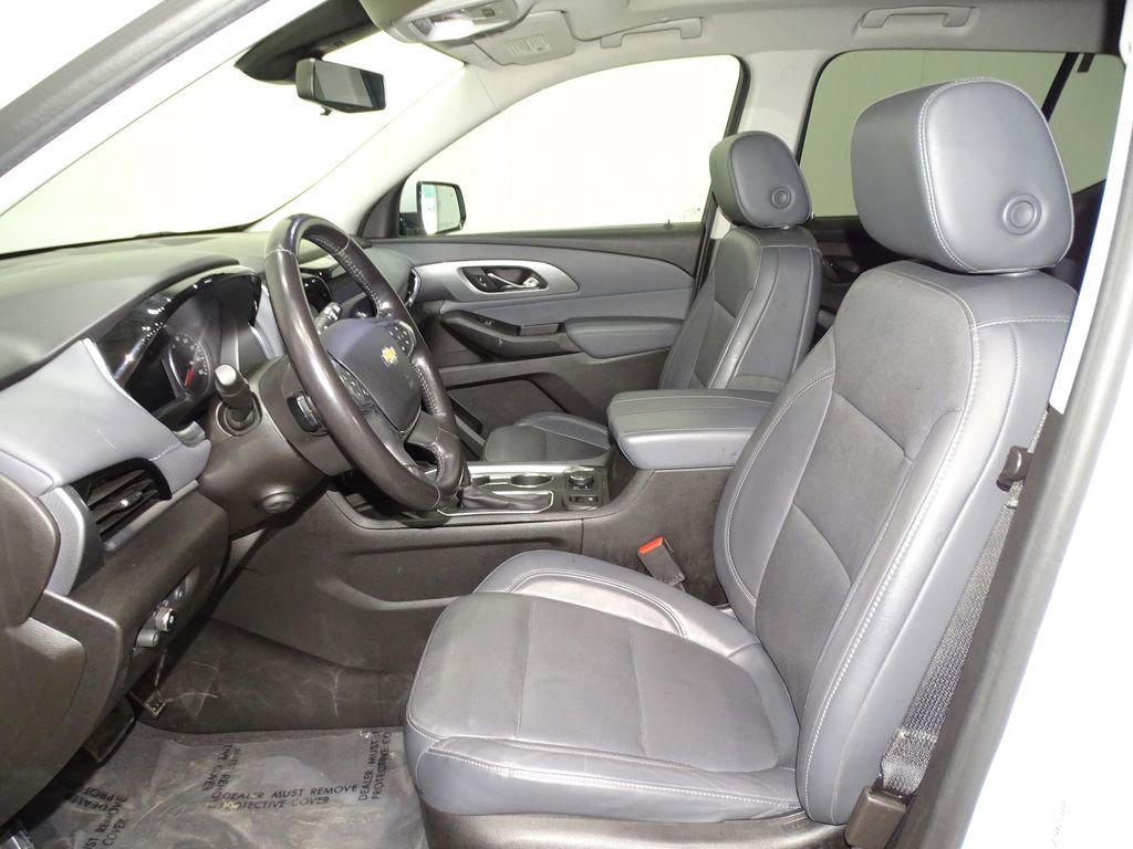 Used 2020 Chevrolet Traverse Premier image 17